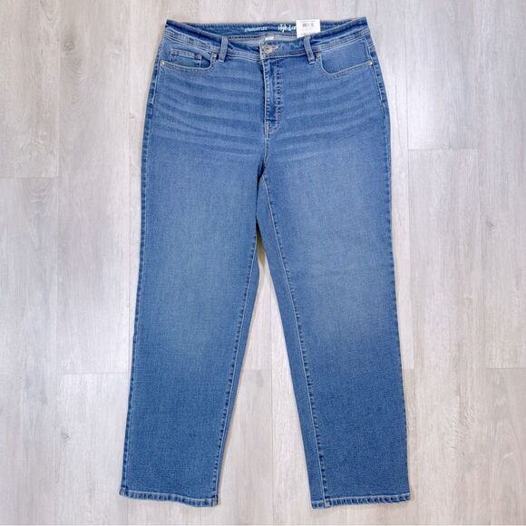 Mid Rise Straight Leg Jeans 16P - Picture 1 of 4